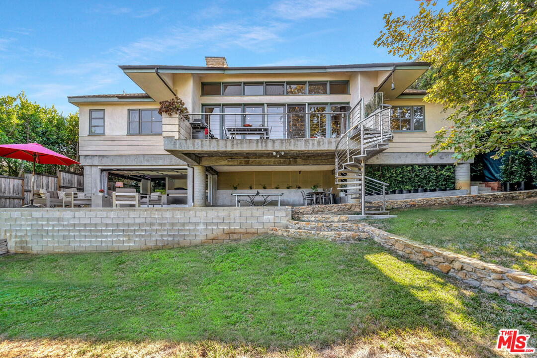 26227 Fairside Rd
