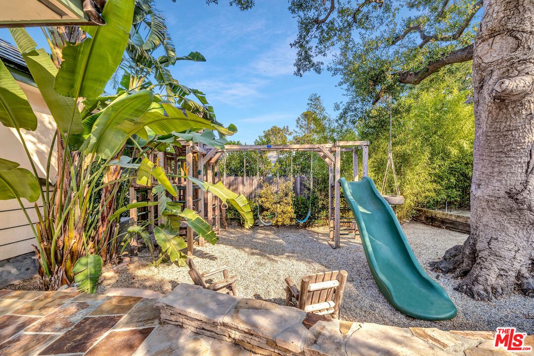 26227 Fairside Rd