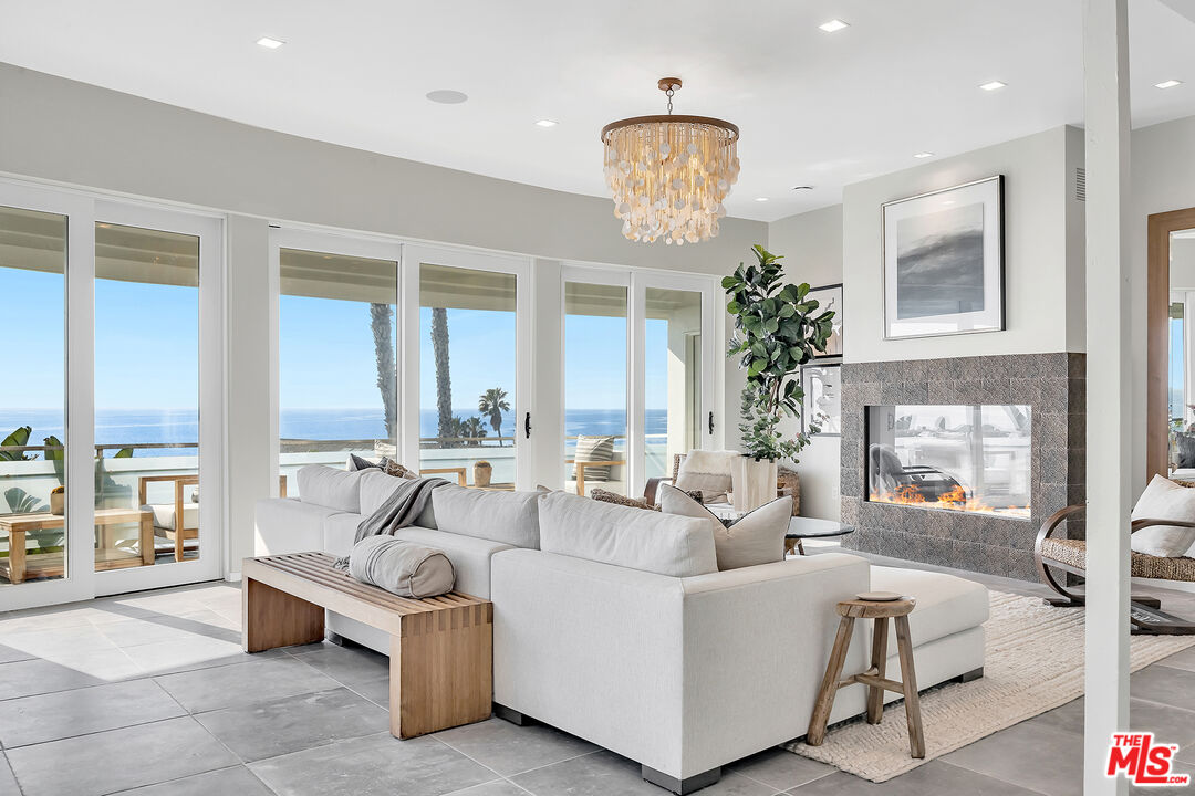 31558 Victoria Point Rd