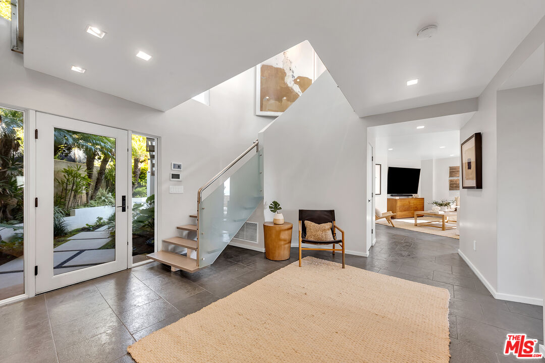 31558 Victoria Point Rd