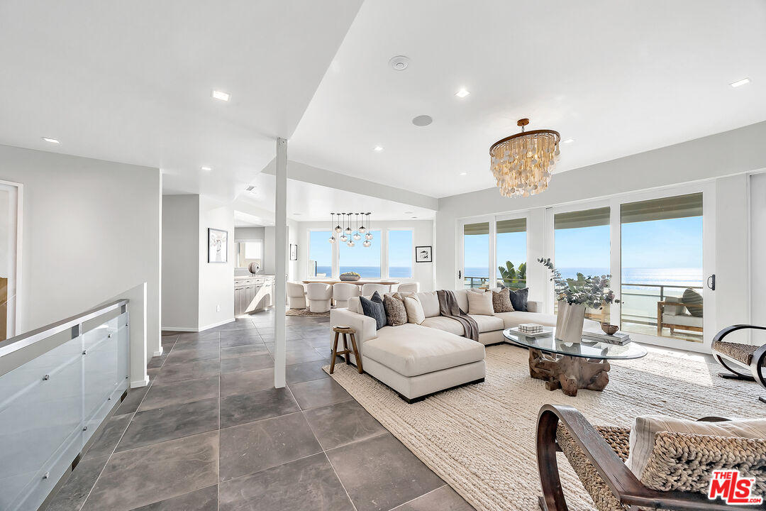 31558 Victoria Point Rd