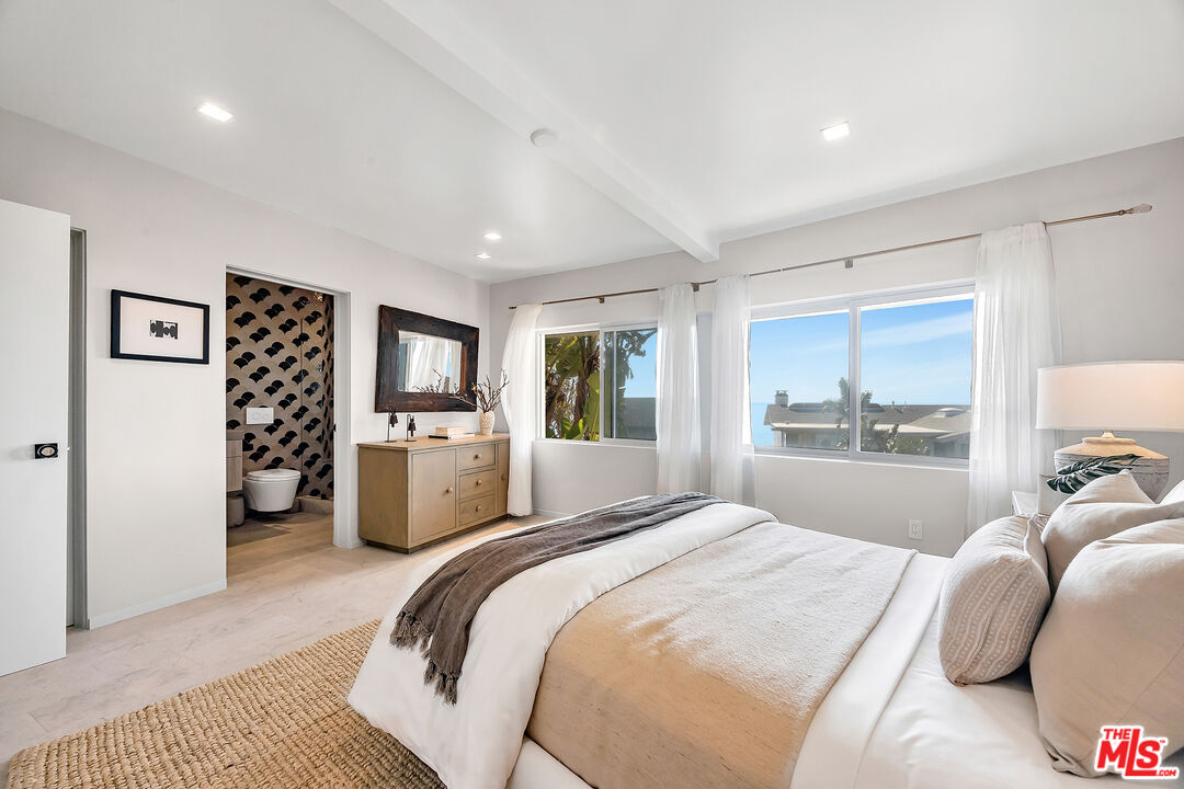 31558 Victoria Point Rd