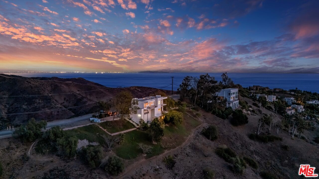 2727 Corral Canyon Rd