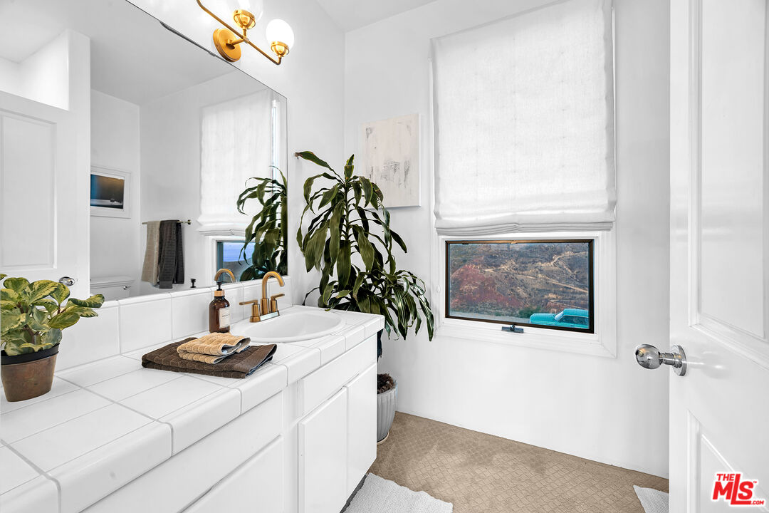 2727 Corral Canyon Rd