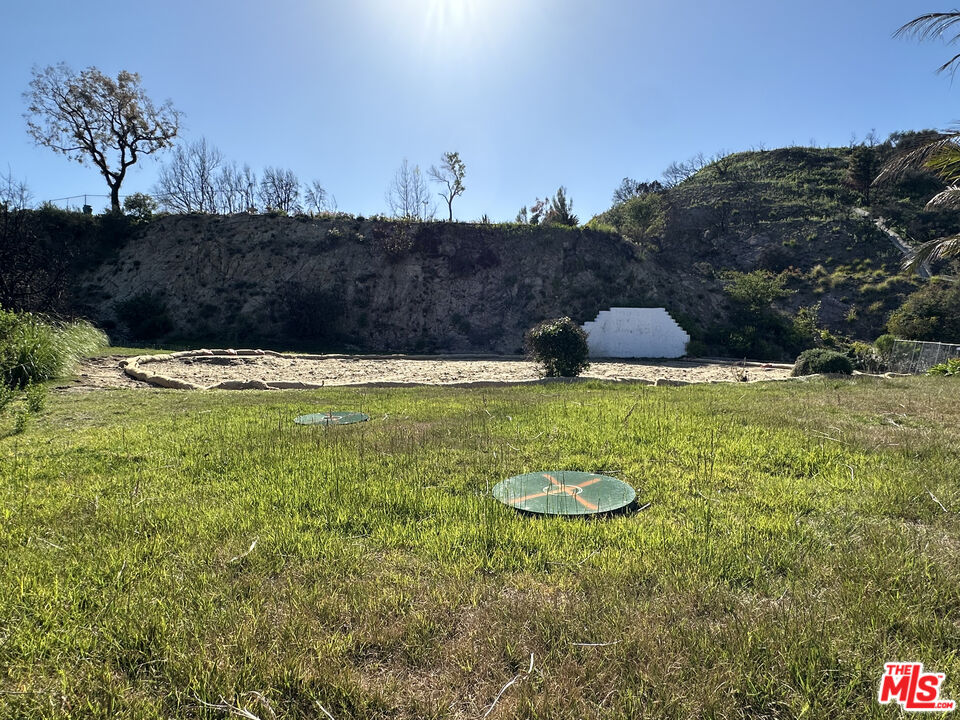 23472 W Moon Shadows Dr