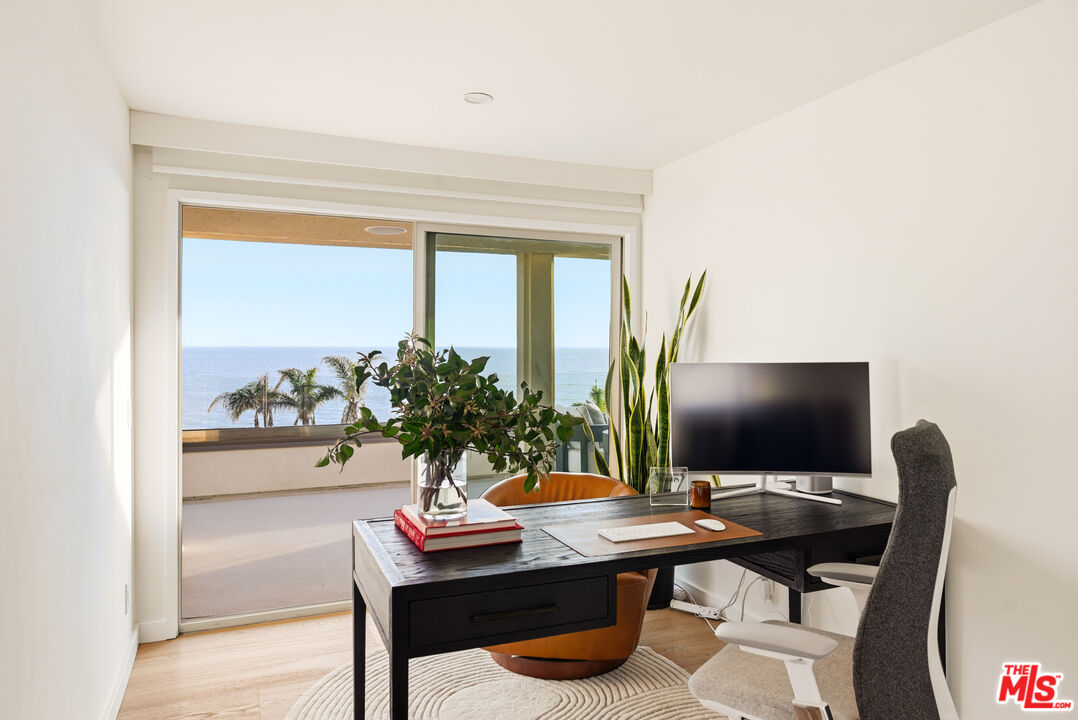 18055 Coastline Dr Unit: 1
