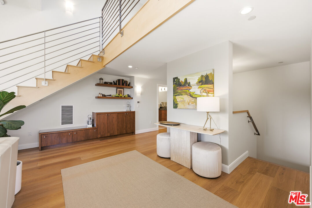 27008 Old Chimney Rd