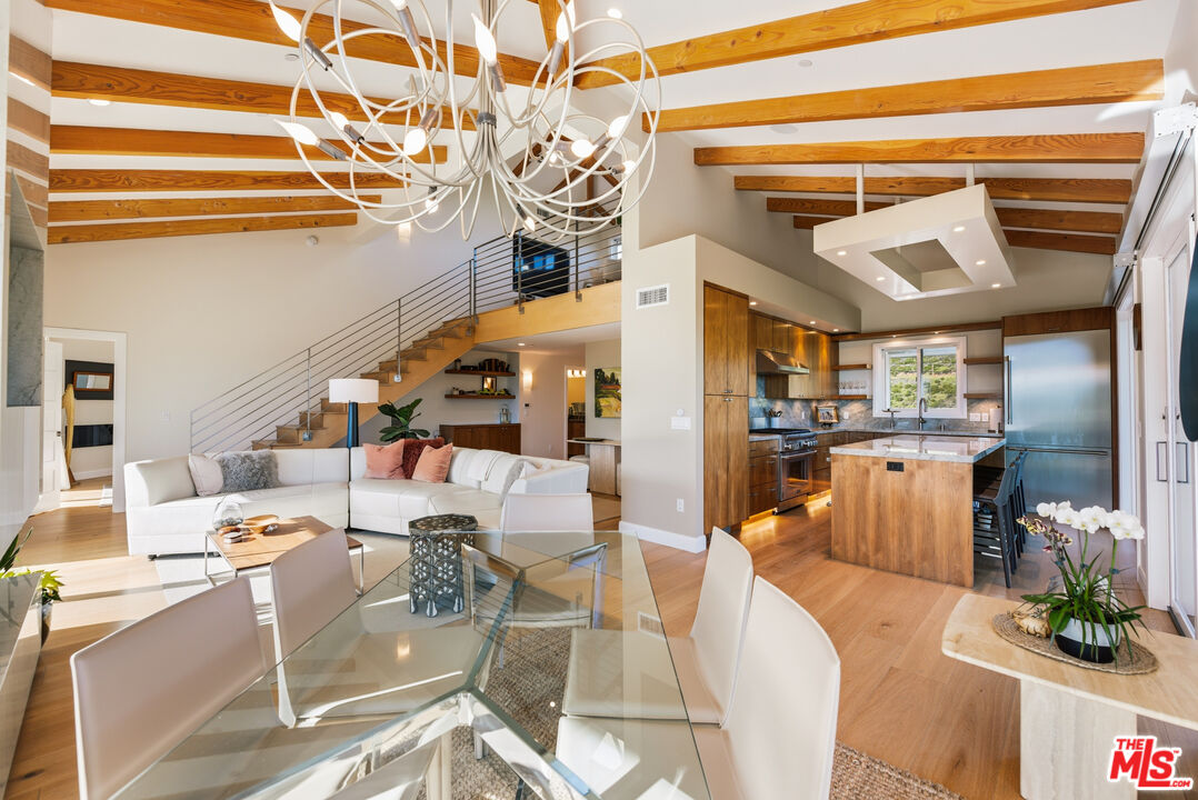 27008 Old Chimney Rd