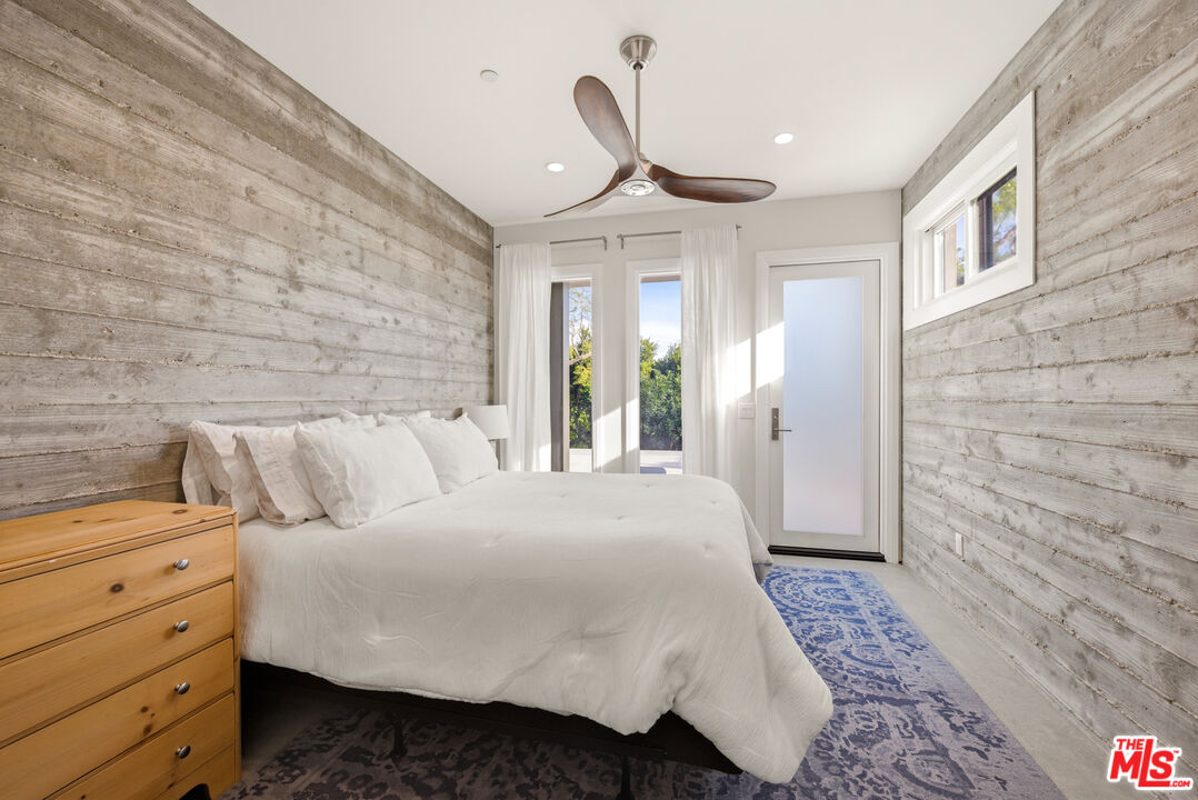 27008 Old Chimney Rd