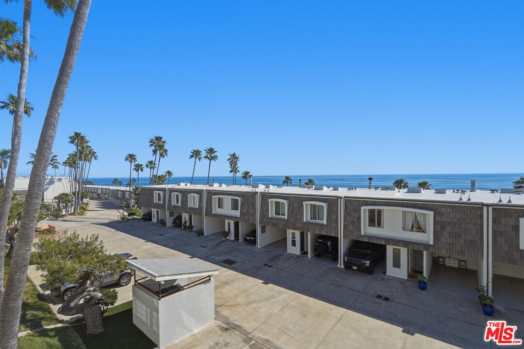 11862 Starfish Ln