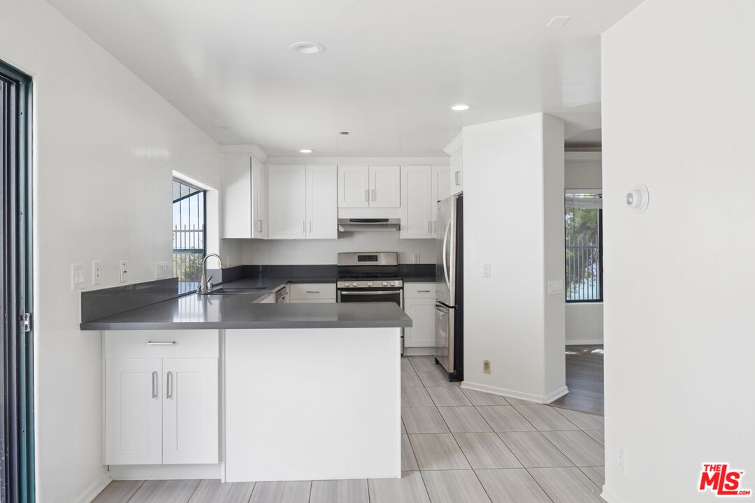 21323 Rambla Vis Unit: 2