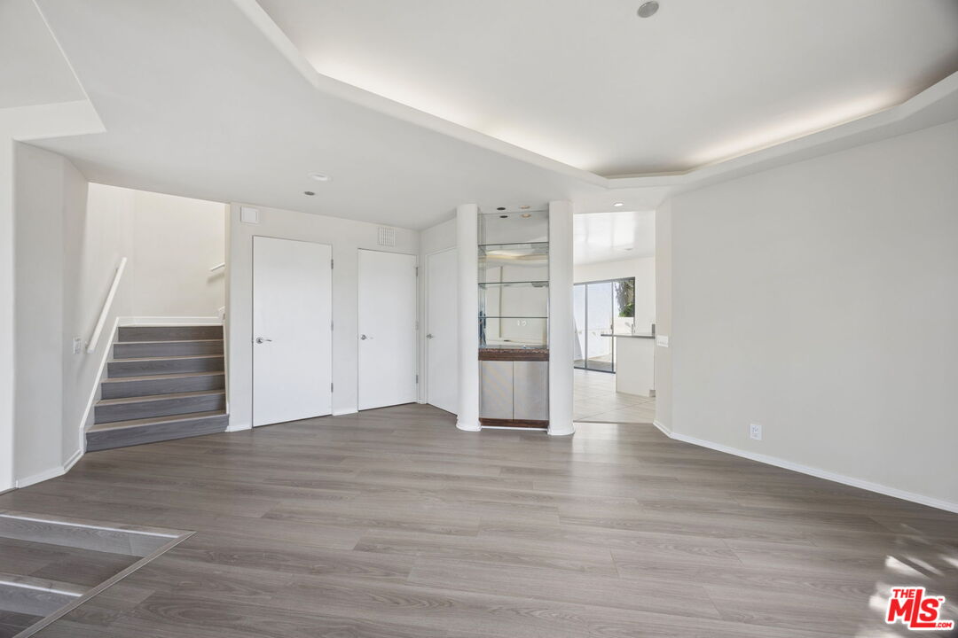 21323 Rambla Vis Unit: 2