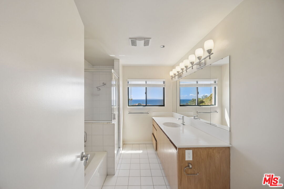 21323 Rambla Vis Unit: 2