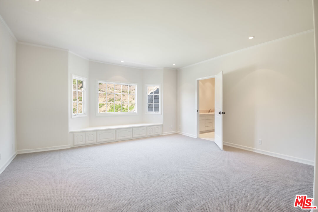 27437 WINDING WAY