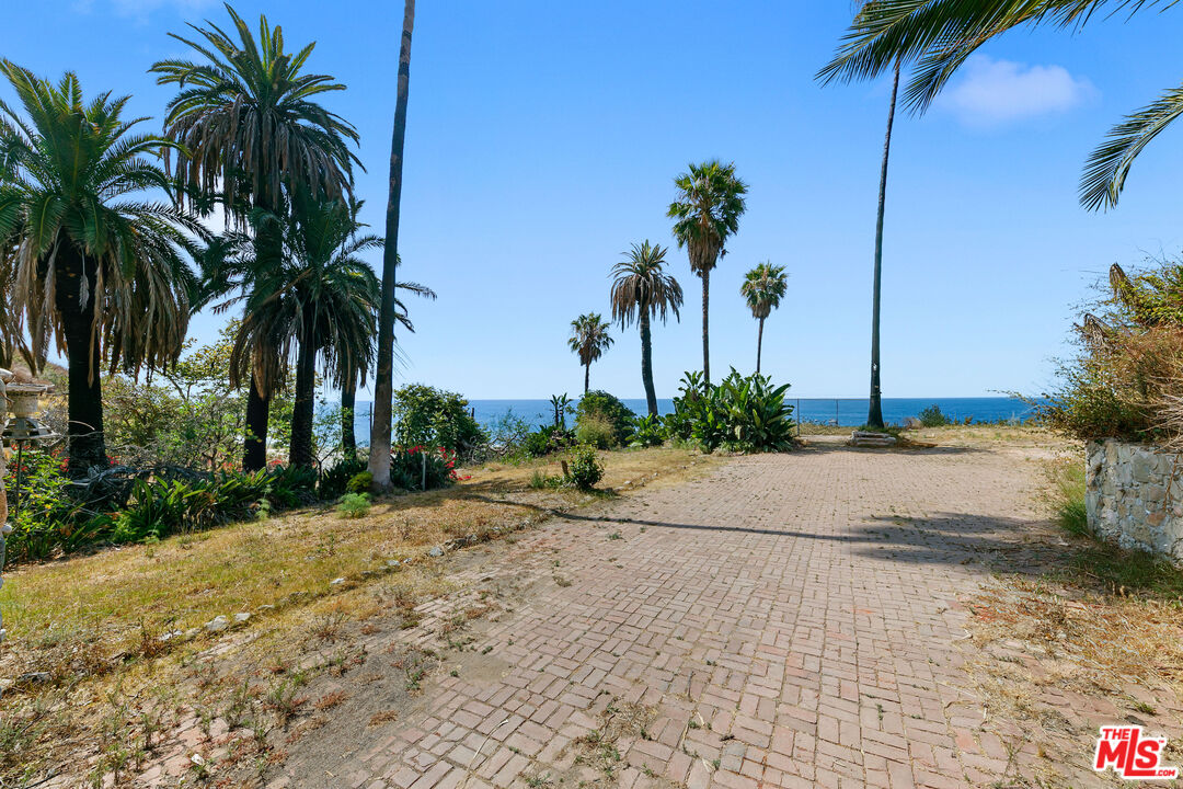 19355 Pacific Coast Hwy