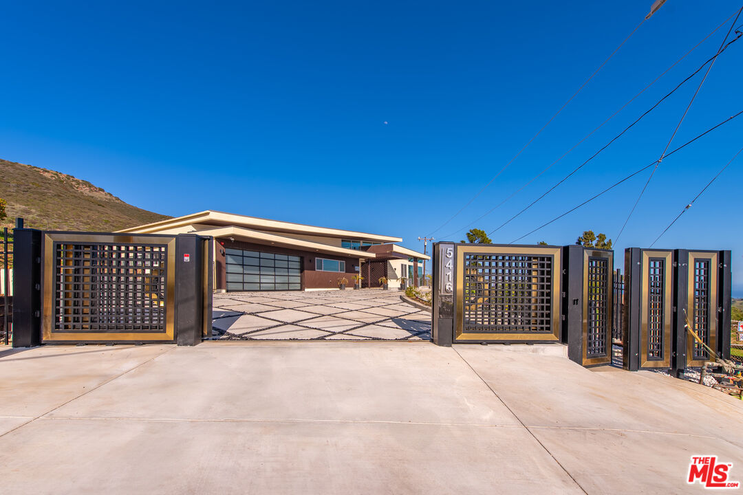 5416 Horizon Dr