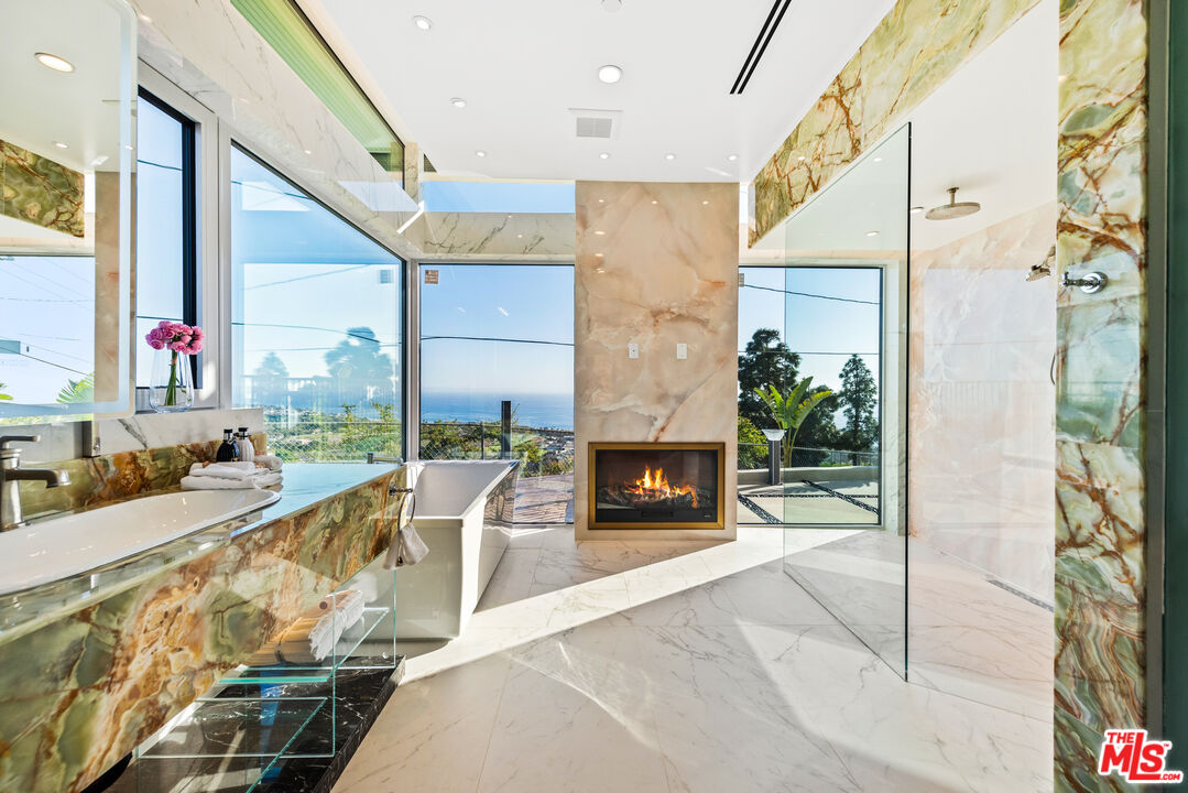 5416 Horizon Dr