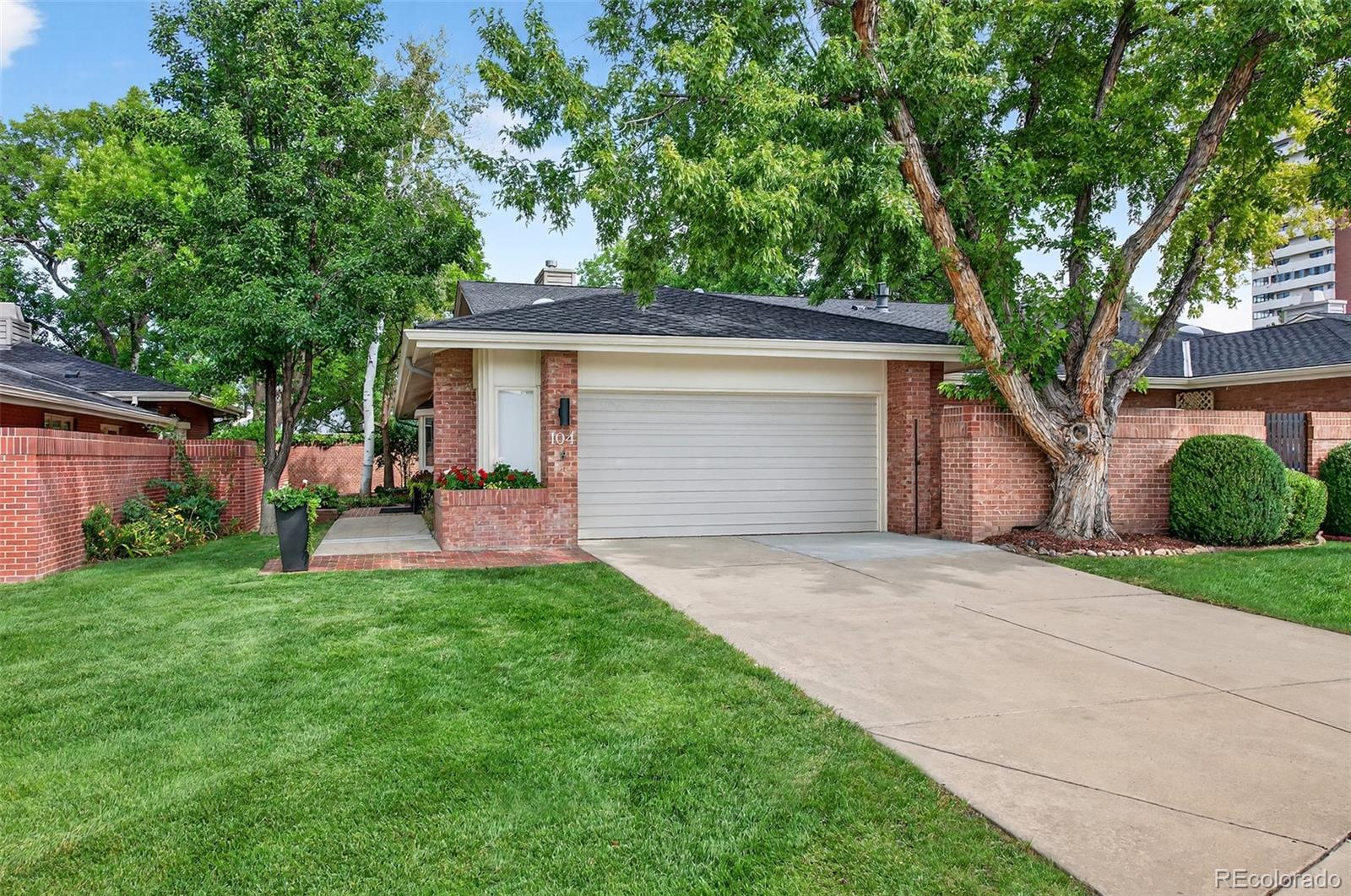 2552 E Alameda Avenue Unit: 104