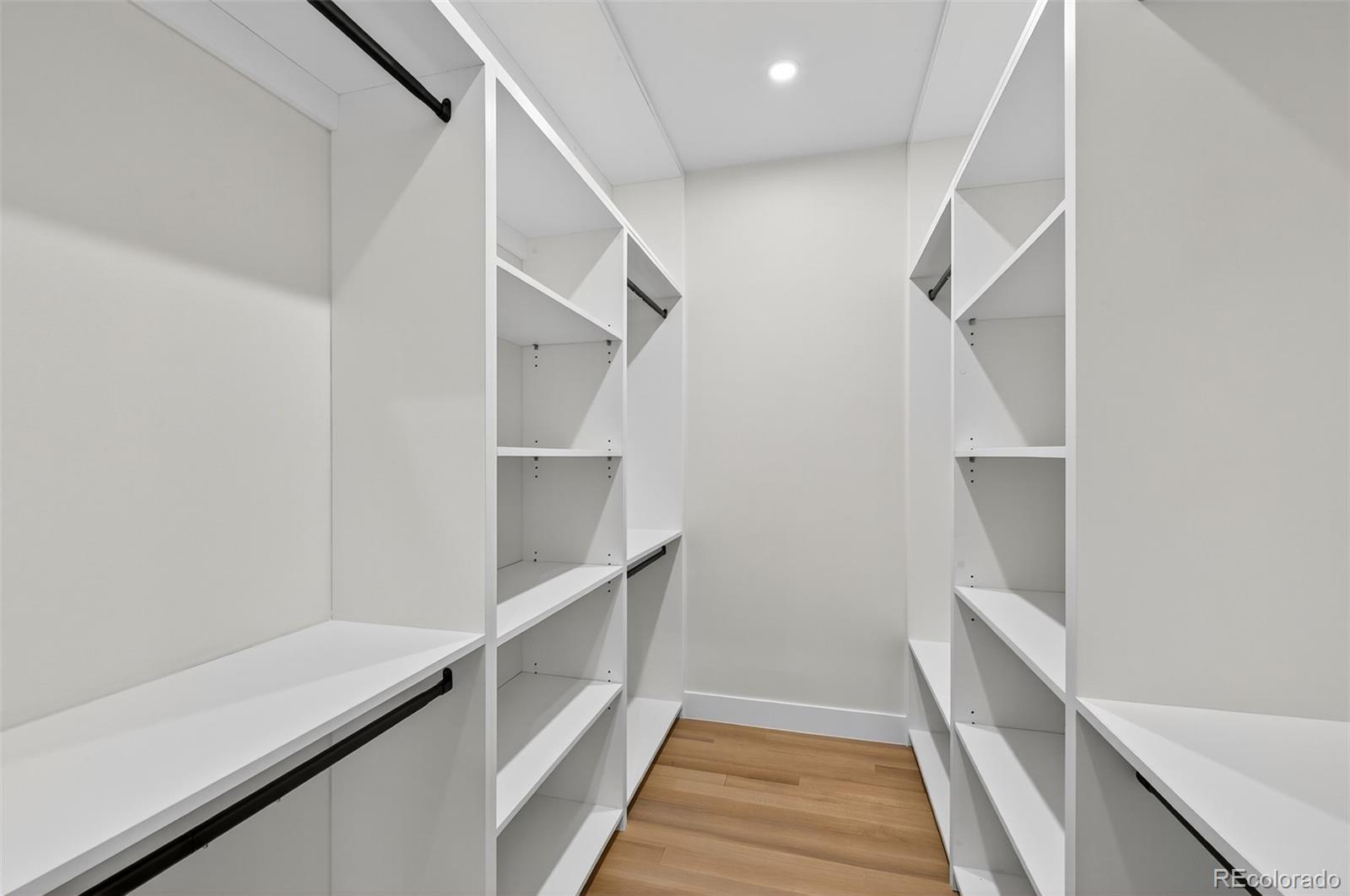 2552 E Alameda Avenue Unit: 104