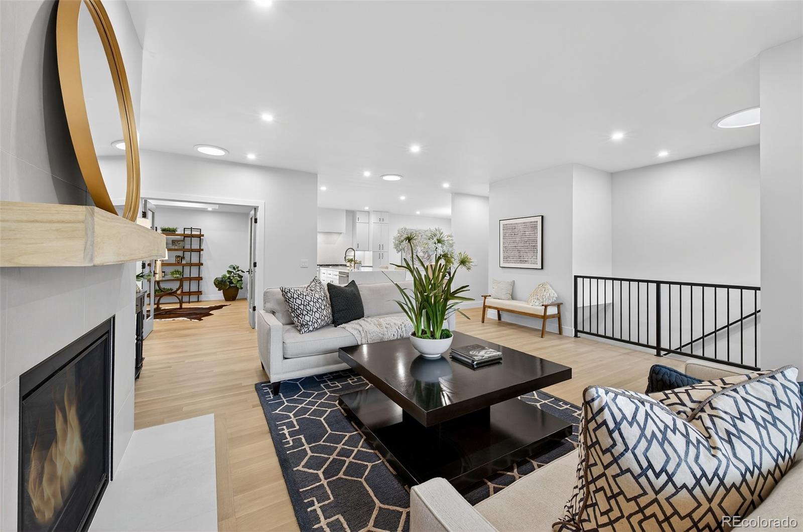 2552 E Alameda Avenue Unit: 104