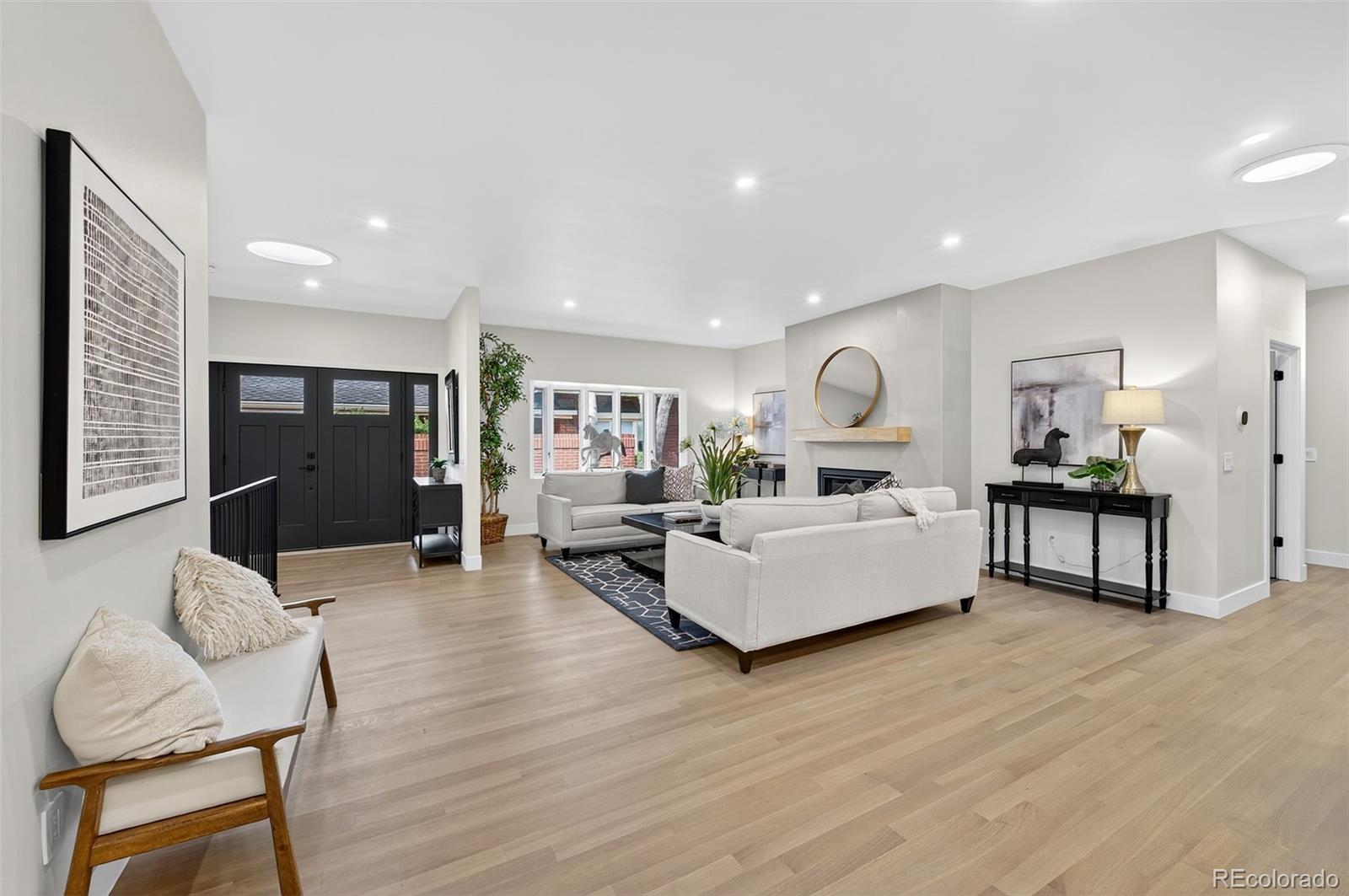 2552 E Alameda Avenue Unit: 104