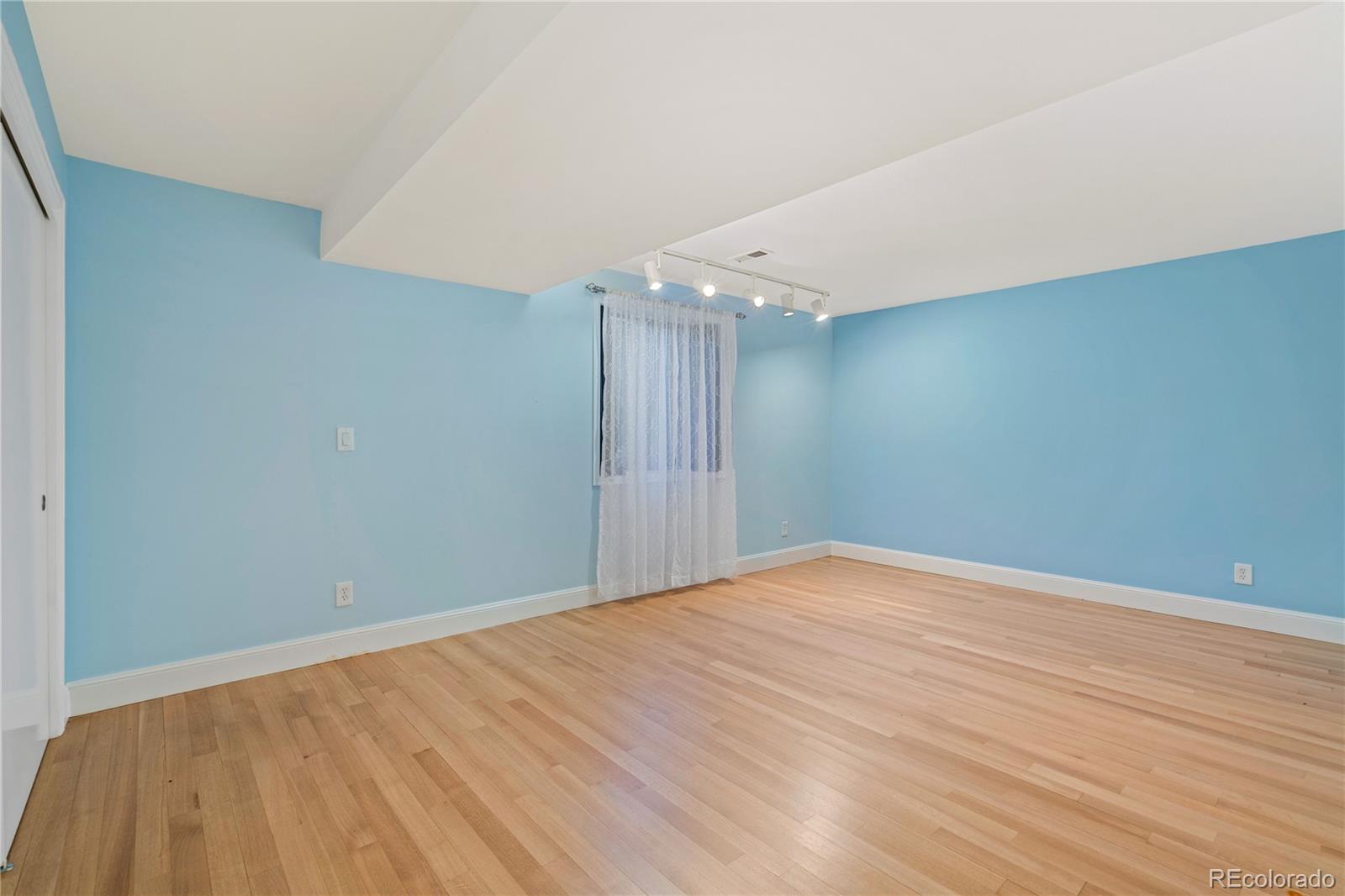 2552 E Alameda Avenue Unit: 104