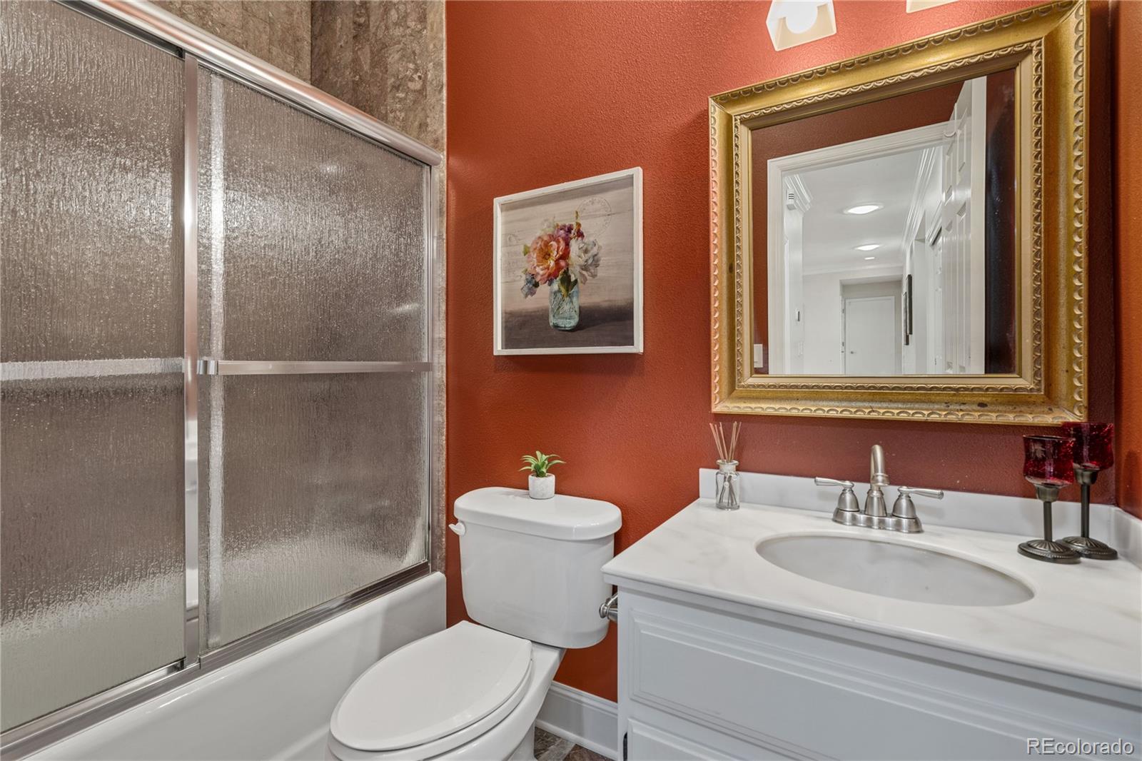 2552 E Alameda Avenue Unit: 104