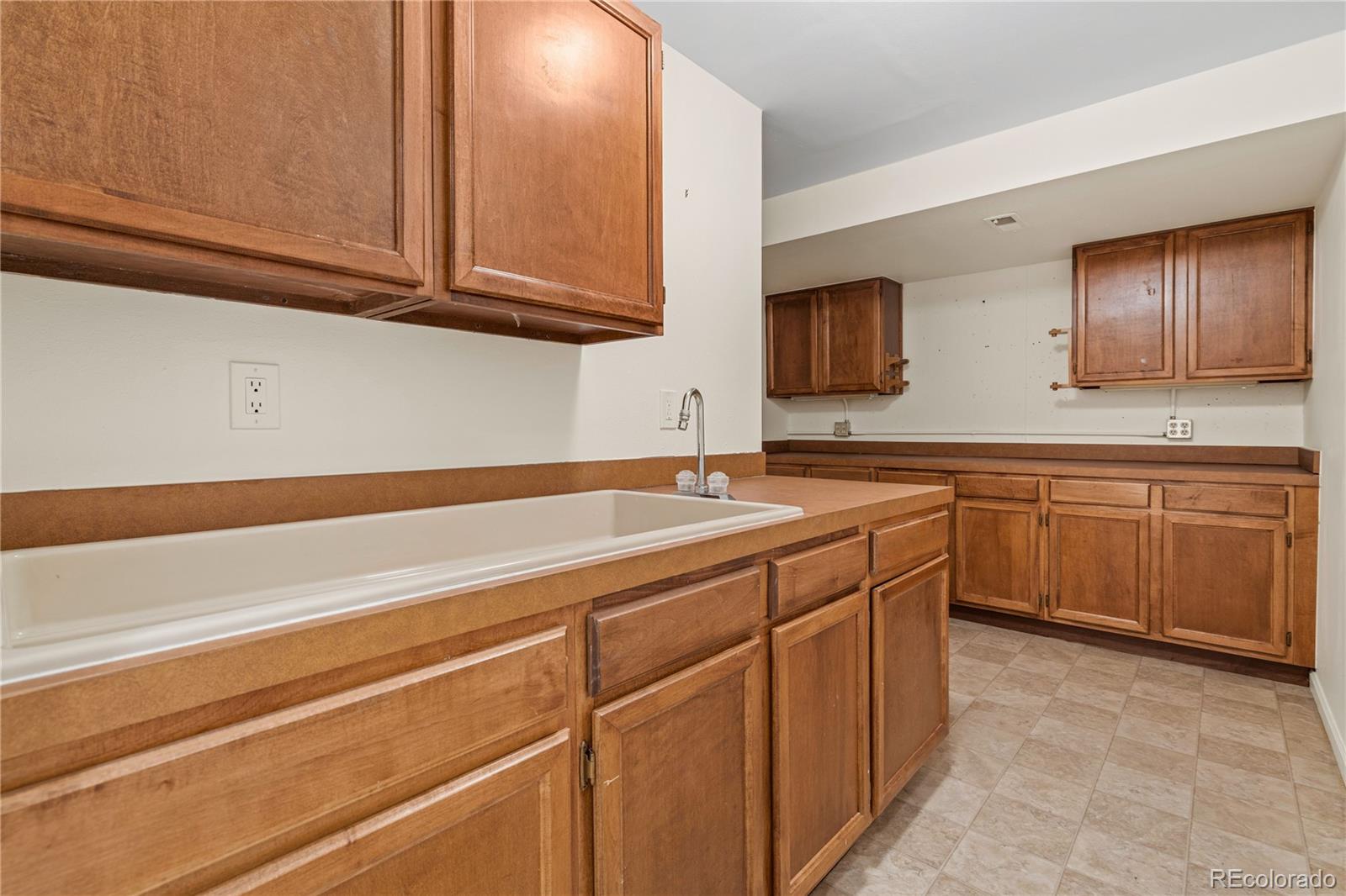 2552 E Alameda Avenue Unit: 104