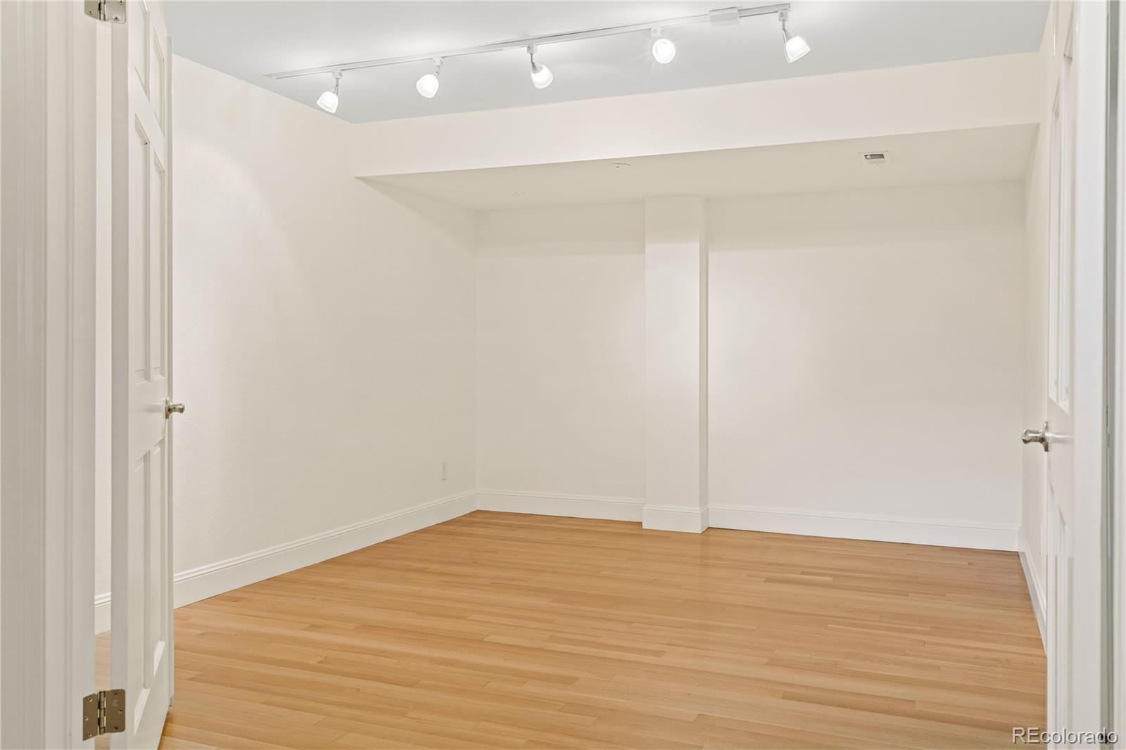 2552 E Alameda Avenue Unit: 104