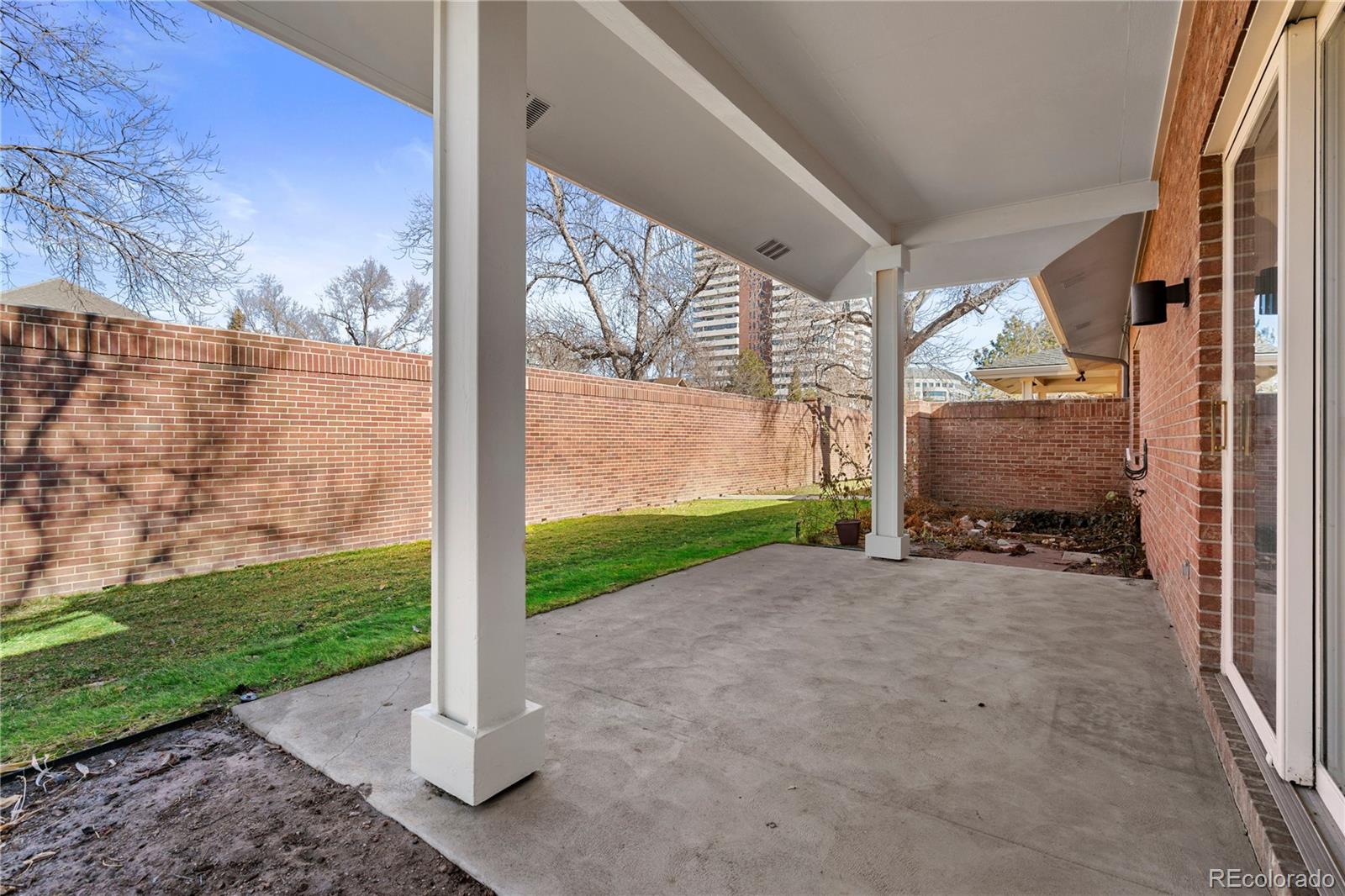 2552 E Alameda Avenue Unit: 104