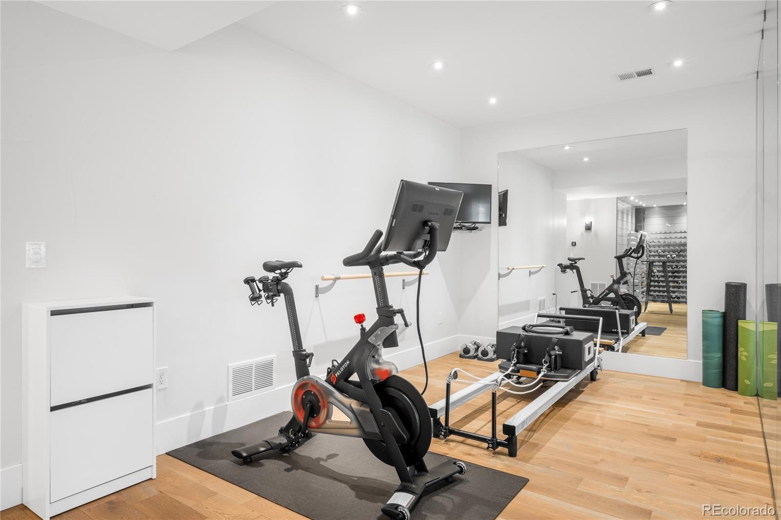 5479 S Locust Street