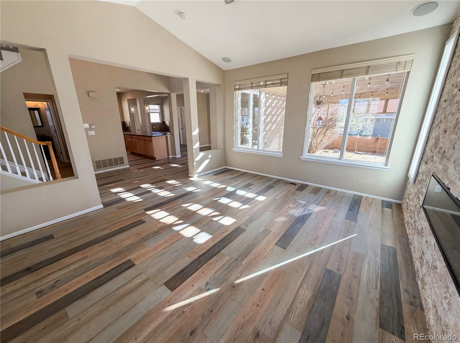 10049 Southlawn Circle