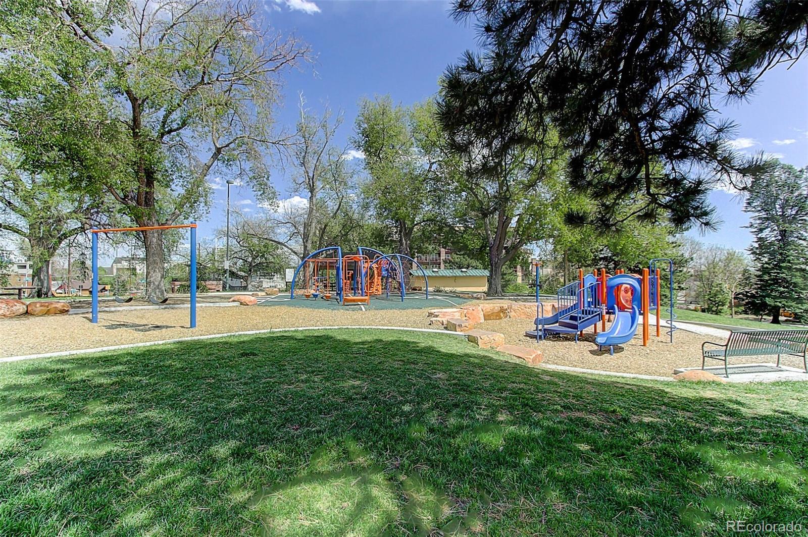 2737 W 24th Avenue Unit: 8