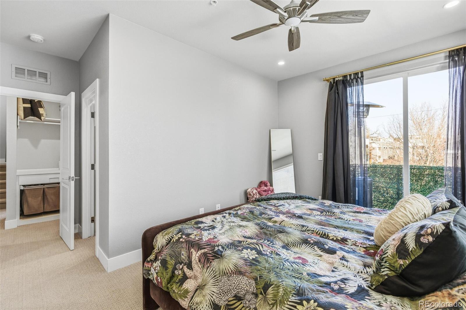 2737 W 24th Avenue Unit: 8