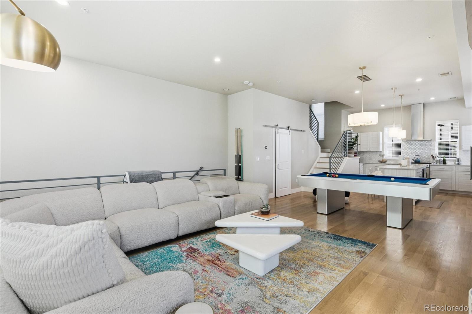 2737 W 24th Avenue Unit: 8