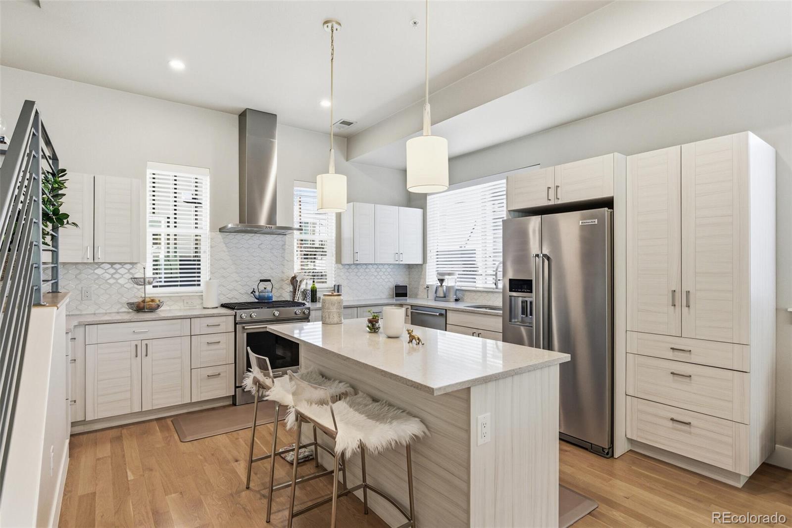 2737 W 24th Avenue Unit: 8