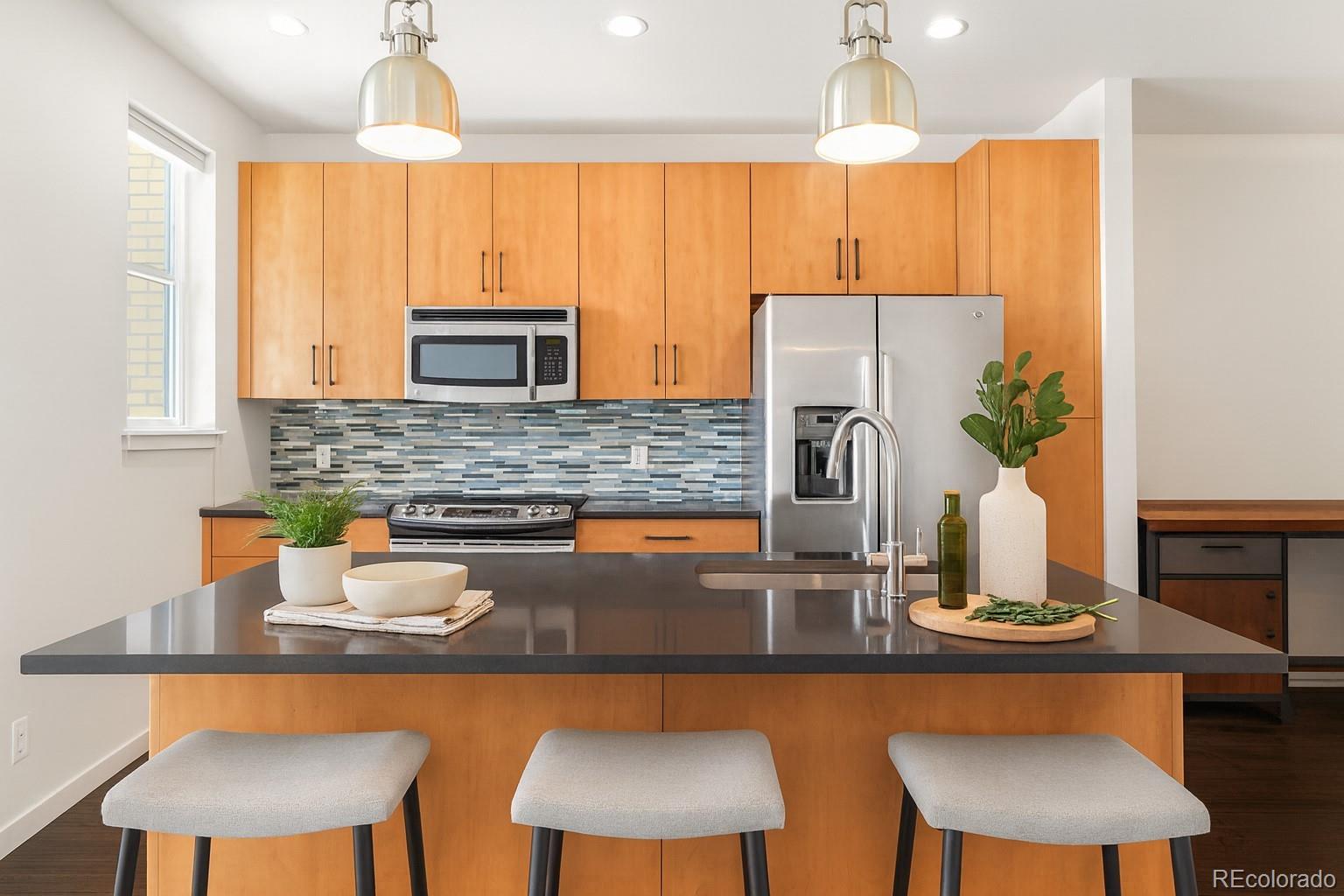 336 E 1st Avenue Unit: 104