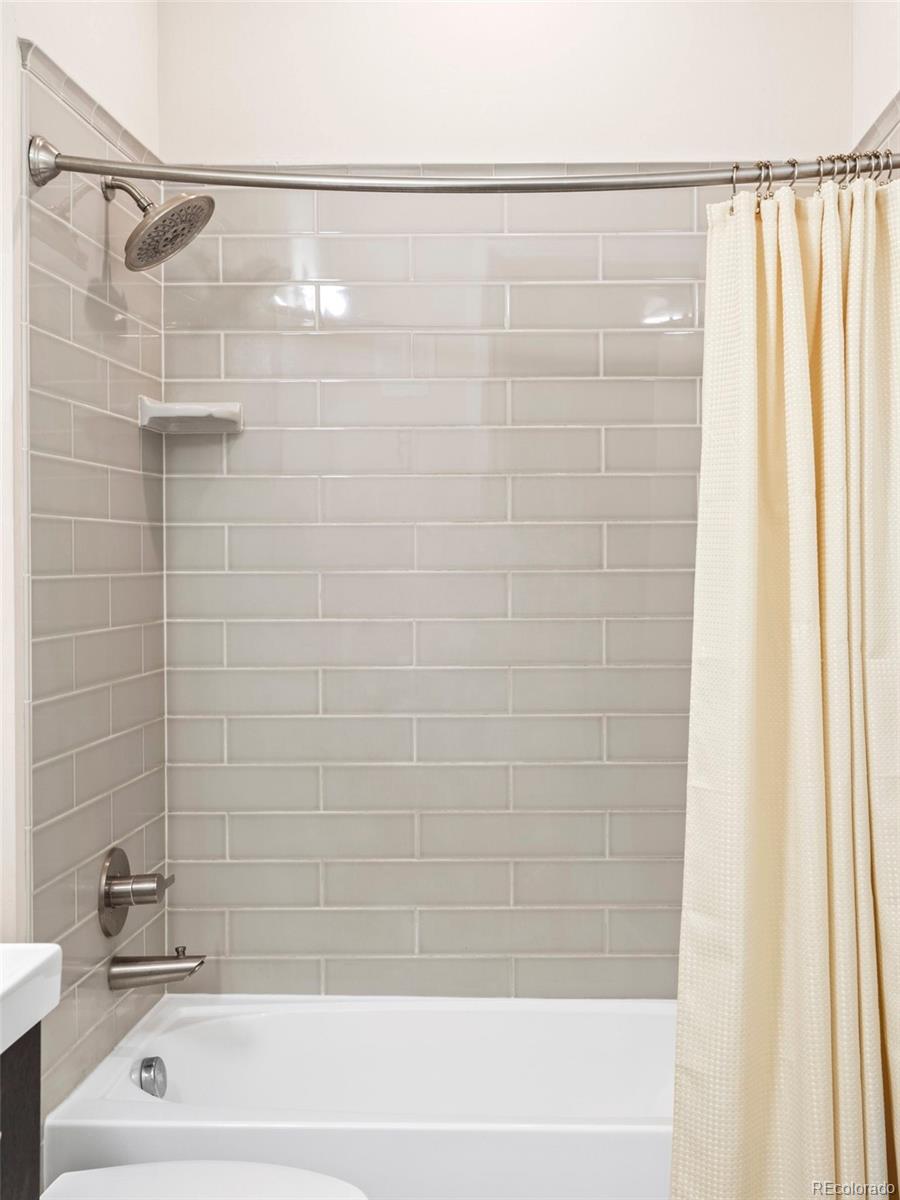 336 E 1st Avenue Unit: 104