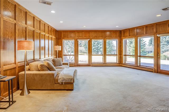 40 Charlou Circle