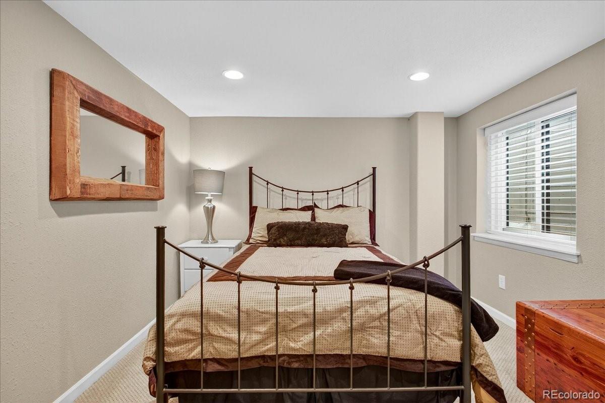 2411 W Jamison Way