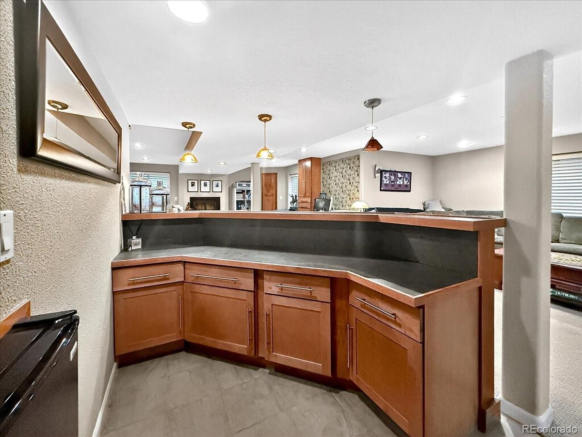 2411 W Jamison Way