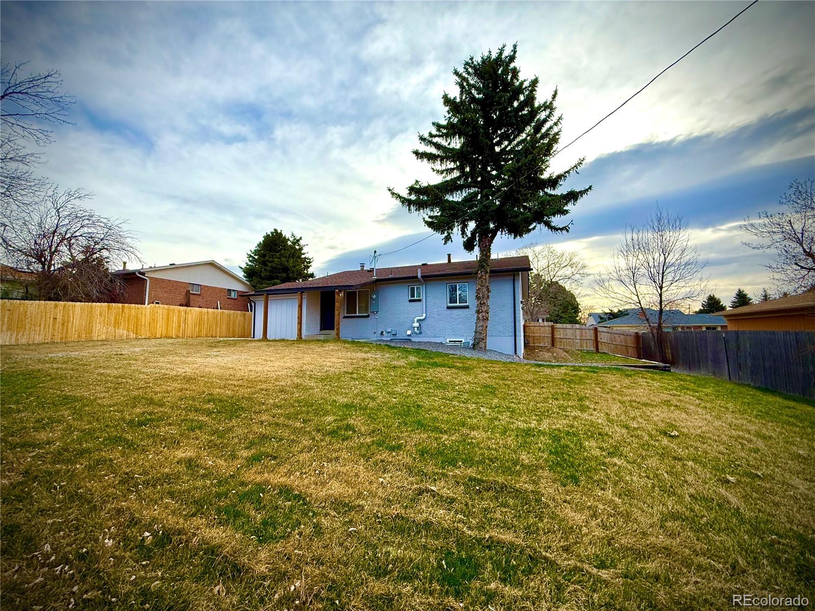 1853 S Urban Way
