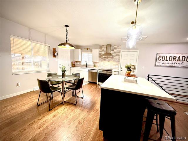 1853 S Urban Way