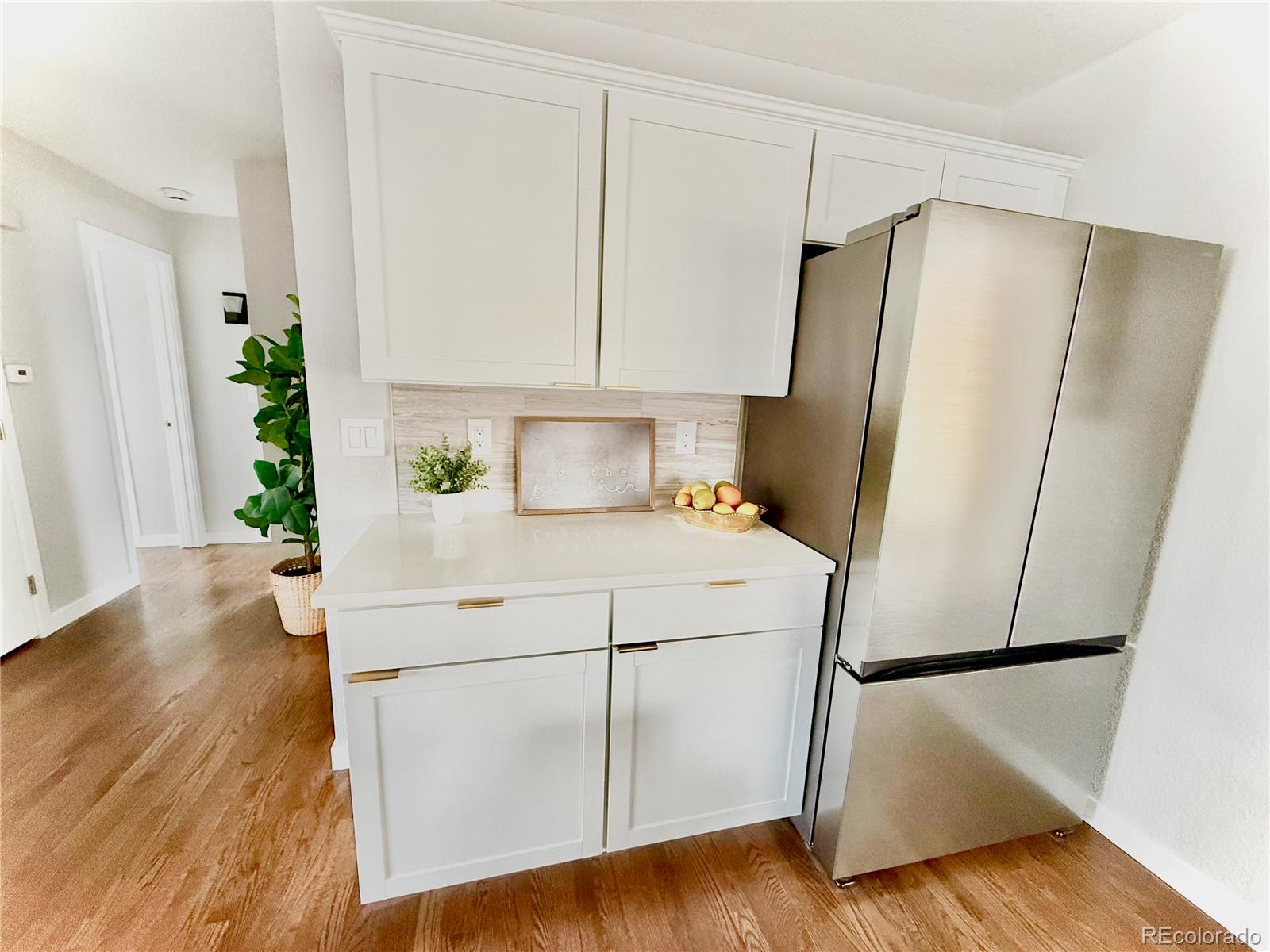 1853 S Urban Way
