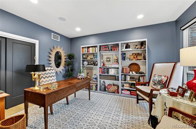 2800 S University Boulevard Unit: 119