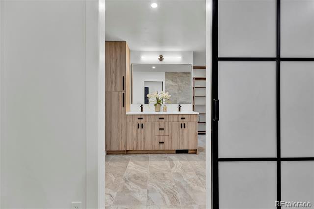 2800 S University Boulevard Unit: 170