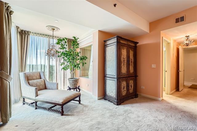 1900 E Girard Place Unit: 908