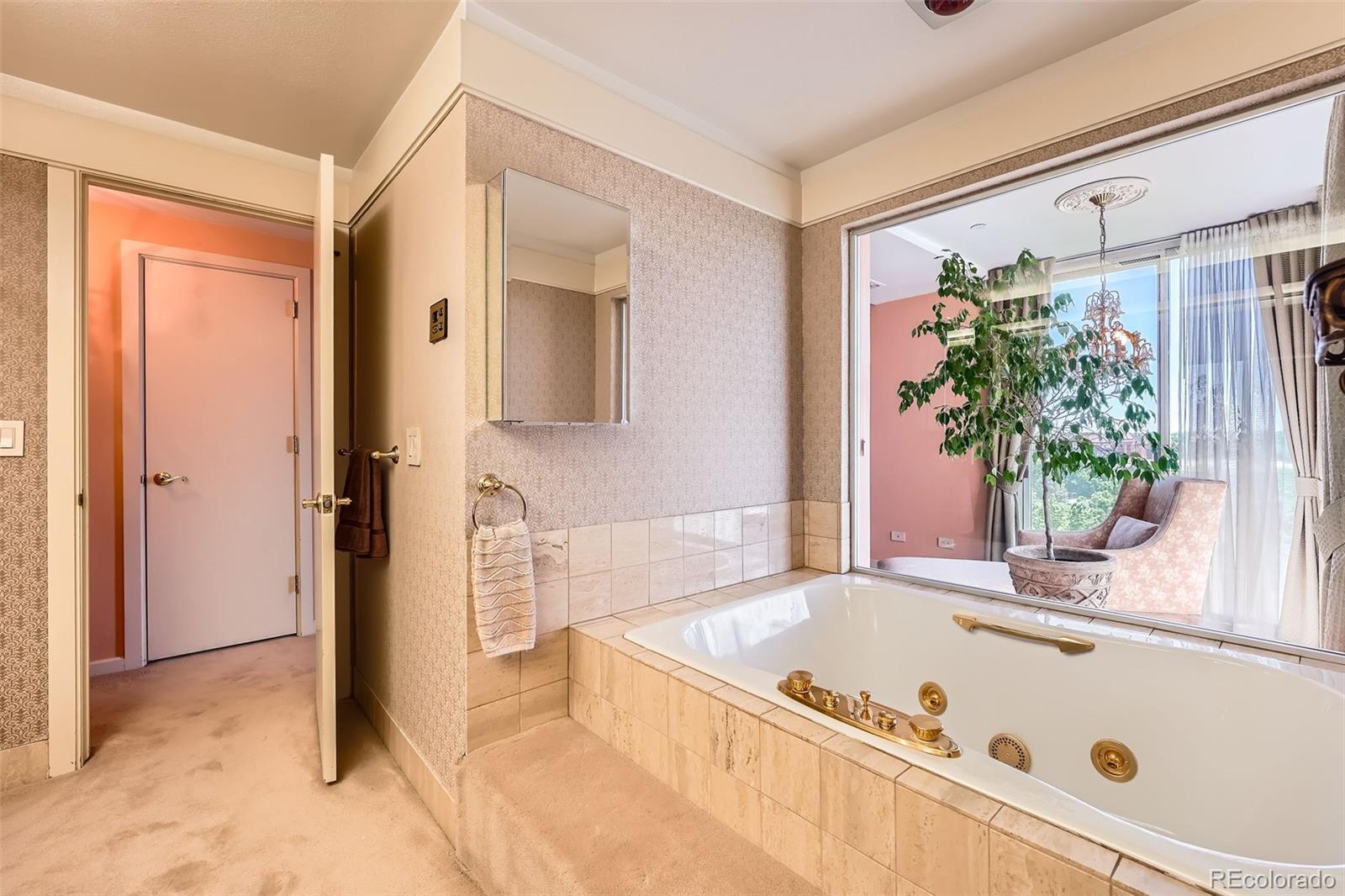 1900 E Girard Place Unit: 908