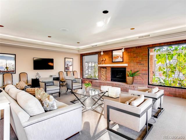 1900 E Girard Place Unit: 908