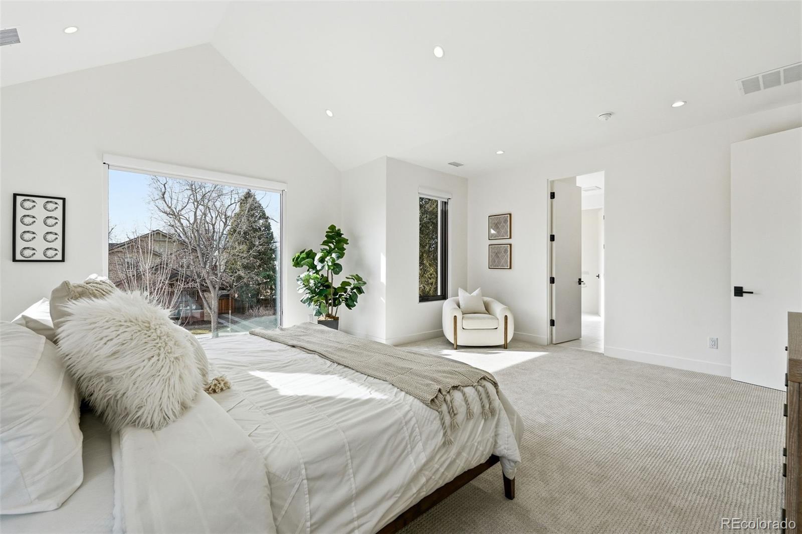 910 S Gaylord Street